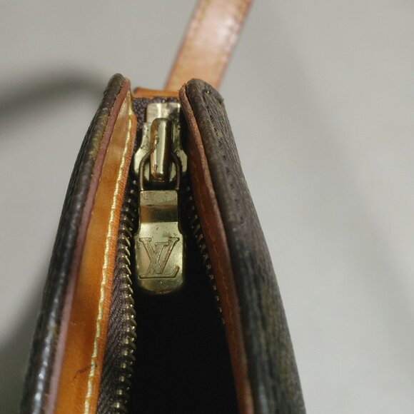 Louis Vuitton USA Drouot Monogram Canvas Looping Crossbody Shoulder Bag - Picture 16 of 16